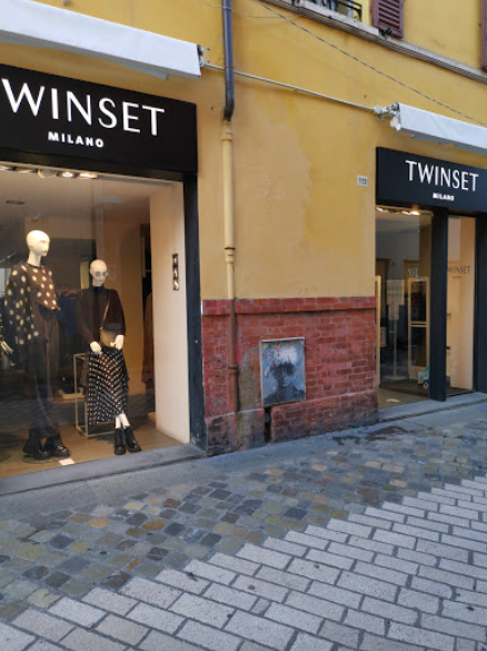 TWINSET